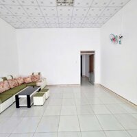 NHÀ THỔ CƯ PHÚ TÂN ĐƯỜNG XE 7 CHỖ GẦN ĐẠI LỘ ĐỒNG KHỞI VÒNG XOAY TÂN THÀNH