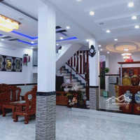 Tân Phú - - Đường 10M - Kinh Doanh Đỉnh - 5 Tầng - Ngang 4M - Đường Rộng Rãi Thuận Tiện Di Chuyển.