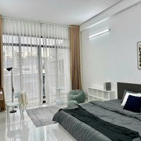 Cho Thuê Căn Hộ 2 Phòng Ngủfull Nội Thất Ban Công Tân Quy Nằm Ngay Trung Tâm Quận 7