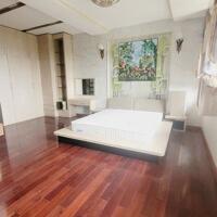 Cho thuê nhà 5 tầng mặt đường Phạm Văn Đồng, ph Thanh Bình, TP HD, 102m2, mt 6m, KD tốt