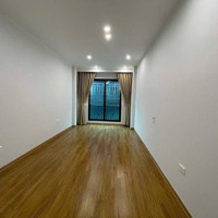 Tôi, Bán Nhà Phố Lê Hồng Phong - Hà Đông, 8.6Tỷ, 35M2, 5 Tầng, Ngõ Ô Tô, Chỉ Cần Xách Vali Về Ở