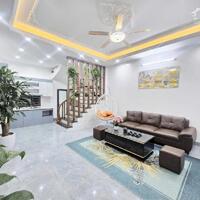 NHÀ BIÊN GIANG ÔTÔ ĐỖ CỔNG 4 NGỦ GẦN ĐƯỜNG 6