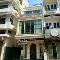 Bán Nhà Siêu Vị Trí Góc 2 Mặt Tiền Trần Phú Q5 - (4,2X23M) - 3 Tầng - Hđt: 110 Triệu/Tháng - Giá: 33 Tỷ