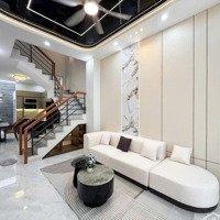40M Lòng Xe Điếu Thì Em Không Có, Nhưng Ở Đây Em Đang Có Căn Nhà 40M2 Ở Quận Hoàng Mai Giá #8Tỷ