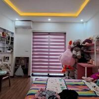 Bán nhà Nở hậu gần Vinhomes The Harmony- Ngõ thông Việt Hưng
