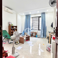 Bán Nhà Giáp Bát, Kim Đồng, 70M2 X 6Tầng, Dòng Tiền 40 Triệu/Th 0987345583