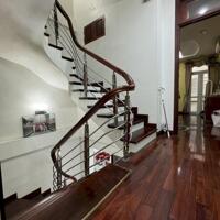 Bán nhà 5 tầng 52m2 quận Nam Từ Liêm chỉ 9.x tỷ, 30m ra oto, 50m ra phố, Thông số đẹp, Nhà đẹp ở ngay