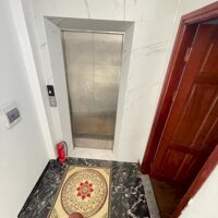 BÁN NHÀ HOÀNG ĐẠO THÀNH, GARA Ô TÔ, THANG MÁY, NỘI THẤT XỊN, 34M2, 6 TẦNG, GIÁ 10.99 TỶ.