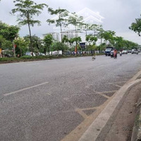 Chủ Bán Gấp Căn Nhà Mặt Phố . Diện Tích: 145 M2 . Mặt Tiền 7,2M . 2 Tầng