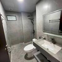 Bán Nhanh Nhà Bát Khối 42m 6 Tầng Thang Máy mặt tiền 3.9m Chỉ 8.4 Tỷ Long Biên Gara ÔTô