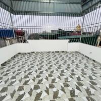 Bán nhà cạnh UB xã Kim Chung, Hoài Đức. Nhà 30m2 xây 5 tầng. Ngõ thoáng cạnh chợ trạm Y Tế