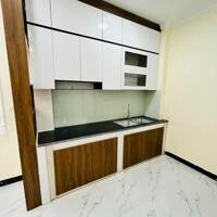 Bán nhà cạnh UB xã Kim Chung, Hoài Đức. Nhà 30m2 xây 5 tầng. Ngõ thoáng cạnh chợ trạm Y Tế