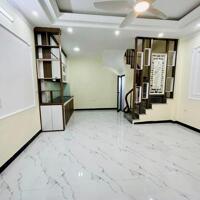 Bán nhà cạnh UB xã Kim Chung, Hoài Đức. Nhà 30m2 xây 5 tầng. Ngõ thoáng cạnh chợ trạm Y Tế
