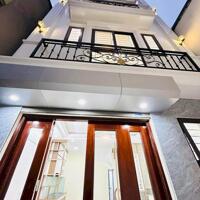 Bán nhà cạnh UB xã Kim Chung, Hoài Đức. Nhà 30m2 xây 5 tầng. Ngõ thoáng cạnh chợ trạm Y Tế