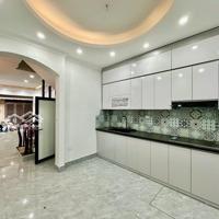 Trung Tâm Cầu Giấy, 42M2, 5 Tầng, Hơn 12 Tỷ. Ô Tô Qua Nhà- Ngõ Thông- Kinh Doanh- Chốt Nhanh.