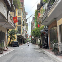 Bán Căn Nhà 4 Tầng Full Đồ Khu Phân Lô Ngay Phố Cổ Ngọc Lâm Đường Ô Tô Tránh Nhaudiện Tích46M2-13.5 Tỷ