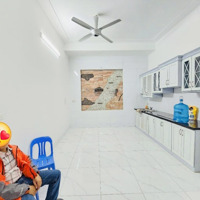 Hiếm Nhà Bán 52M2 5 Tầng Ô Tô Qua Quận Tây Hồ, Nhà Đẹp Phân Lô Đi Bộ Ra Hồ Tây, Giá Chào: 13.7 Tỷ