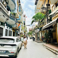Bán Nhà Riêng- Hoàng Văn Thái- Phân Lô Ô Tô Tránh-Diện Tích70M2-Mặt Tiền6.4M- 18.7 Tỷ Thương Lượng.