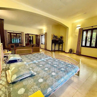 Nhà Đẹp Trích Sài- Thụy Khuê- Mặt Ngõ Thông Mặt Tiền Hơn 6M Diện Tích: 50M Lô Góc 2 Mặt Tiền -Dân Xây