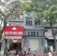 Mặt Tiền Kinh Doanh Phạm Văn Đồng P3 Gò Vấp Giáp Sân Bay
 Diện Tích: 5M30 X 10.M. 3 Lầu Giá Bán 11.5 Tỷ Tl