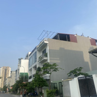 Chính Chủ Bán Gấp Nhà 3 Tầng,Diện Tích62M2,Mặt Tiền4.2M, Gần Công Viên, Hồ Điều Hòa, Trường Học