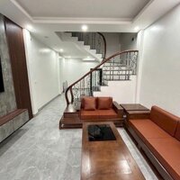 Bán nhà Phố Trạm - Long Biên. Gần Aeon - Cầu Vĩnh Tuy. 41m x 4T full Nội Thất