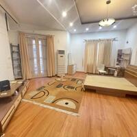 Bán nhà phố Ha Yên Quyết,251 Nguyễn Khang dt 68 m2 ,mt 7 m x 5 t đẹp ô tô chánh nhau 23 tỷ