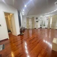 Bán nhà phố Ha Yên Quyết,251 Nguyễn Khang dt 68 m2 ,mt 7 m x 5 t đẹp ô tô chánh nhau 23 tỷ