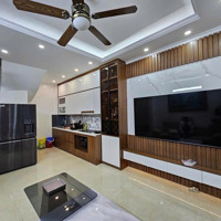 Bán Nhà Phố Chính Kinh, 40M2X5T Giá Bán 6,35 Tỷ Ngõ Đẹp, Gần Mặt Phố