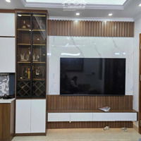 Bán Nhà Phố Chính Kinh, 40M2X5T Giá Bán 6,35 Tỷ Ngõ Đẹp, Gần Mặt Phố