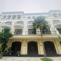 Hàng Hót Cl Chủ Nhà Cắt Lỗ Giá Ngang Lợn Chết
 Diện Tích: 63M2
Thô
Sẵn Sổ Đỏ Giá Bán 8Tỷ Phân Khu 3 Công Viên