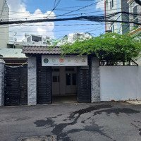 Cho Thuê Nhà Dạng Biệt Thự Xưa, Trung Tâm Quận 3, Cách Mạng Tháng 8,Diện Tích260M²