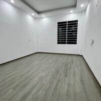 Ngọc Hồi gần BX Nước Ngầm bán nhà 4 tầng 36m2 Ô tô thông CHỈ 5.3 tỷ