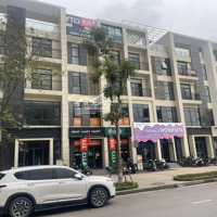 Chính Chủ Cho Thuê Shophouse Starlake Tây Hồ Tây.