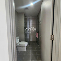 Cho Thuê Căn Hộ 2 Phòng Ngủ 2 Vệ Sinh Giá Ưu Đãi 18 Triệu, 80M2 Tại The Gold View, Quận 4, Tp.hcm