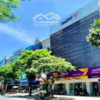 Cho Thuê Nhà Mặt Phố Tại Nguyễn Khánh Toàn, Mặt Tiền 10M, Diện Tích 120M2, 3 Tầng