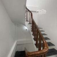 Với 4,35Tỷ Nhà 5 Tầng (33M2) Ngõ Riêng,Sân Riêng, Chợ Dân Sinh Đầu Ngõ. Oto Đỗ Đầu Nhà Liên Hệ:0985343595