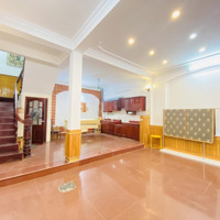 Cho Thuê Nhà 80M2 X 5 Tầng,Mặt Tiềnm, Ngõ Phố Hoàng Quốc Việt, Nghĩa Đô, Vỉa Hè, 35 Tr/Th