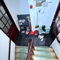 Bán Nhà 5 Tầng Sátmặt Tiềnâu Cơ Q.tân Phú - 4.4X16M Nở Hậu Đang Cho Thuê 30 Triệu/Tháng - Chỉ 8.5 Tỷ Tl