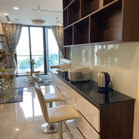 Cần Cho Thuê Gấp, Giá Quá Rẻ Screc, Quận 3, 3 Phòng Ngủ 85M2 Chỉ 15 Tr/Th. Liên Hệ: 0899 389 893
