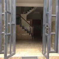 Ngang 6M Chia Làm 2 Căn, Sátmặt Tiềntrần Xuân Soạn, Doanh Thu 20 Triệu/ Tháng