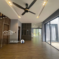 Bán Bt Sân Vườn Gần Võ Văn Kiệt, Đường 5.5M, 300M2, Ra Biển 5P, Có Gara, Vườn Ăn Trái. Hiếm