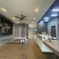 Bán Bt Sân Vườn Gần Võ Văn Kiệt, Đường 5.5M, 300M2, Ra Biển 5P, Có Gara, Vườn Ăn Trái. Hiếm