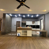 Bán Bt Sân Vườn Gần Võ Văn Kiệt, Đường 5.5M, 300M2, Ra Biển 5P, Có Gara, Vườn Ăn Trái. Hiếm