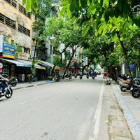 Mặt Phố Cổ Hai Bà Trưng - Mặt Tiền Khủng 15M - Thửa Đất Vuông Như Tờ A4 .