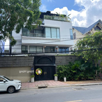 Biệt Thự Nguyễn Văn Hưởng, P.thảo Điền (21X20M) 3 Tầng, Sẵn Hầm, Thang Máy, Hồ Bơi. Giá 200 Triệu/Th