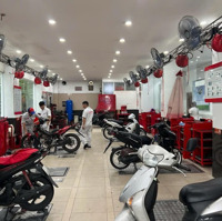 Cho Thuê Nhà Mặt Phố Nguyễn Khánh Toàn, Cầu Giấy. Mặt Tiền: 15M, Diện Tích: 200M2 X 2 Tầng