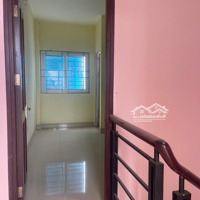 Bán Nr 4 Phòng Ngủ 5 Vệ Sinh 53M2 Tại Gò Cát, Phú Hữu, Q9, Hcm, Giá Bán 4,95 Tỷ, Đẹp, Sát Vách Global City