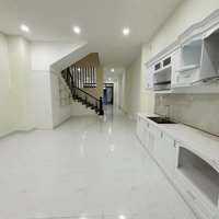 Cho Thuê Nhà Nguyên Căn - Nhà Mới Thiết Kế Hiện Đại - Diện Tích Rộng 100M2