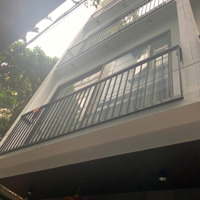 Hiếm !! Bán Nhà Ngọc Lâm 50M2,5 Tầng , Gần Trường Quốc Tế , Tặng Full Nội Thất - Giá Nhỉnh 8 Tỷ